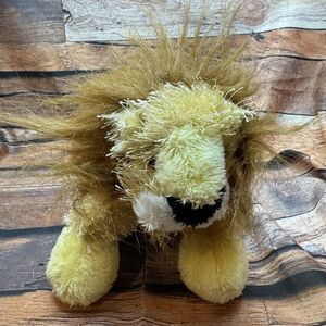 Webkinz Lil' Kinz Lion HS006 Plush Stuffed Animal Collectible No Code Retired